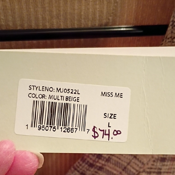 Miss Me Contrasting Plaid Checkered Blazer in Black and Cream - Picture 3 of 14